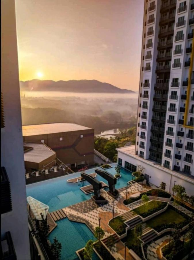 Mesahill Nilai 2 Room Condo - Fast Wifi, Amazing Pool & Tv Ngoại thất bức ảnh