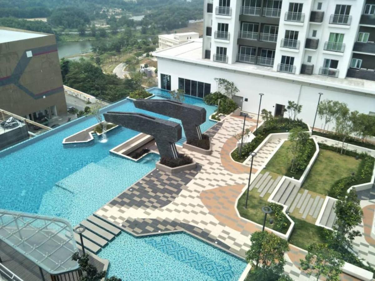 Mesahill Nilai 2 Room Condo - Fast Wifi, Amazing Pool & Tv Ngoại thất bức ảnh